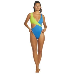 Nike - Color Block Crossover One Piece (Pacific Blue) -Nike Swim Equipment Discount Store nike color block crossover one piece pacific blue 5