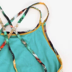 Nike - Hydrastrong Multiple Print Spiderback One Piece (University Gold) -Nike Swim Equipment Discount Store nike hydrastrong multiple print spiderback one piece university gold 5